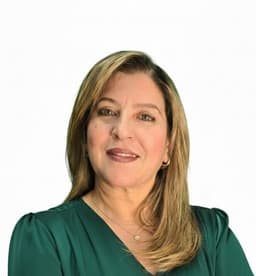 ابتسام عريبي - معد و مقدم برامج